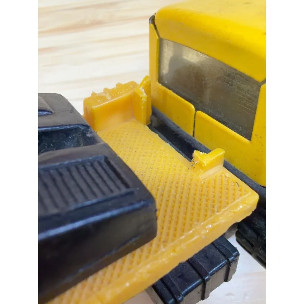 Vintage 1989 Buddy L Crane Truck Yellow Construction Toy Diecast Plastic